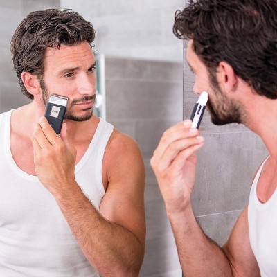 TRAVEL SHAVER