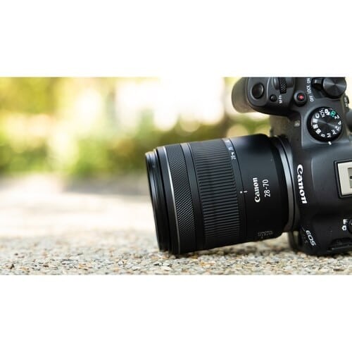 Canon Lens RF 28-70mm f/2.8 IS STM (+ Cashback 100€)