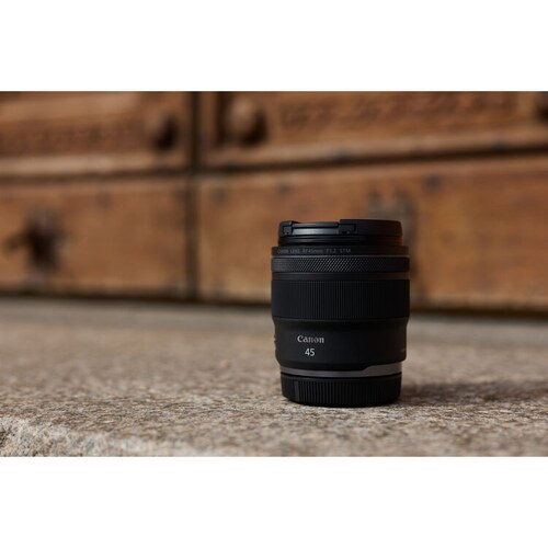Canon RF 45mm f/1.2 STM Lens