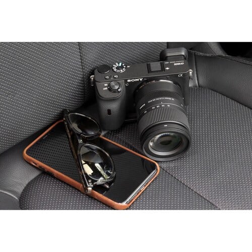 Sigma Lens 18-50mm F/2.8 DC DN Contemporary for Fujifilm X Mount Black (Cashback 50€)