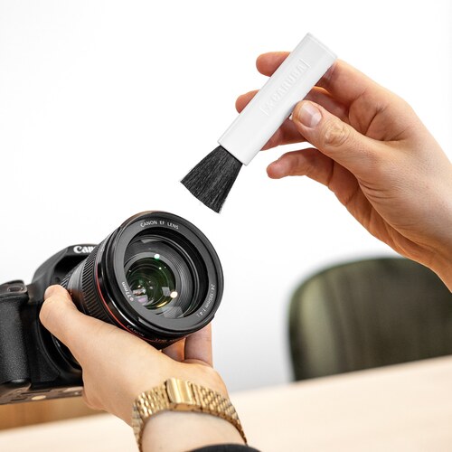 Caruba Retractable Brush