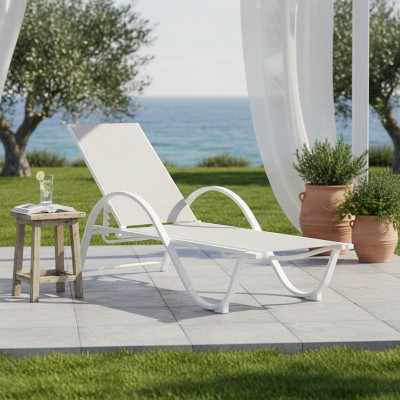 Ξαπλώστρα με μπράτσα Attain pakoworld λευκό αλουμίνιο και textilene σε μπεζ απόχρωση 191x64x32εκ