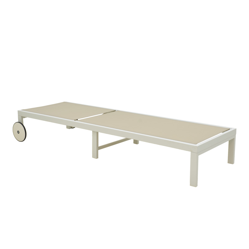 Ξαπλώστρα Mailo pakoworld λευκό αλουμίνιο και textilene σε μπεζ απόχρωση 71x206x30εκ