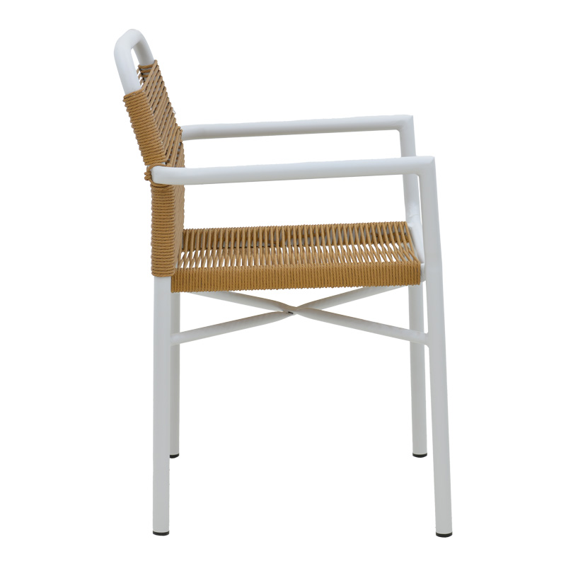 Πολυθρόνα αλουμινίου Clutch pakoworld στοιβαζόμενη λευκός σκελετός-φυσικό rattan 55x56x80εκ