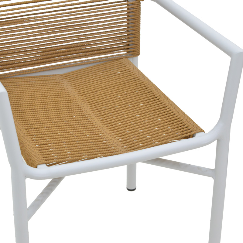 Πολυθρόνα αλουμινίου Clutch pakoworld στοιβαζόμενη λευκός σκελετός-φυσικό rattan 55x56x80εκ