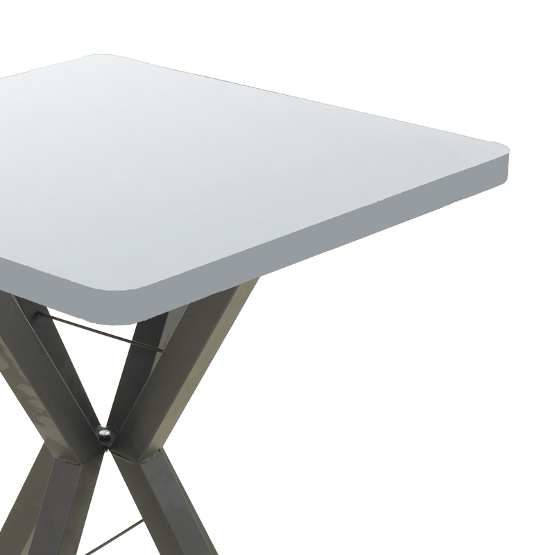 Τραπέζι Prestone pakoworld μελαμίνη σε λευκή απόχρωση και μαύρο μεταλλικό πόδι 70x70x75εκ