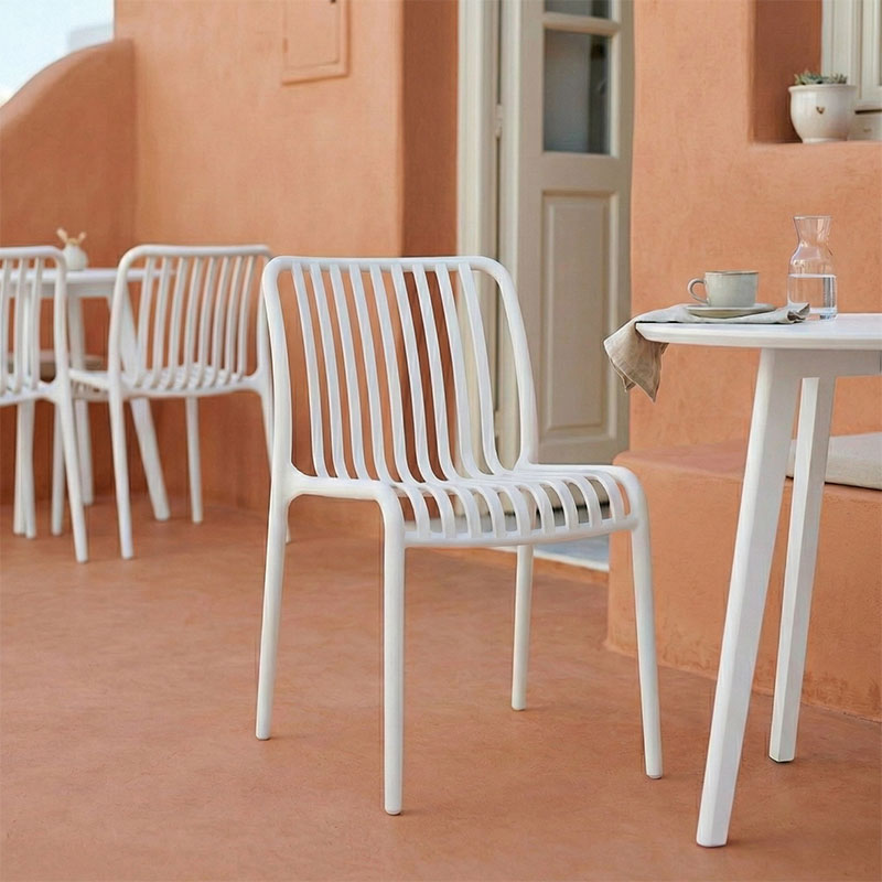 Καρέκλα Zoi pakoworld pp σε λευκή απόχρωση 42x58x79εκ