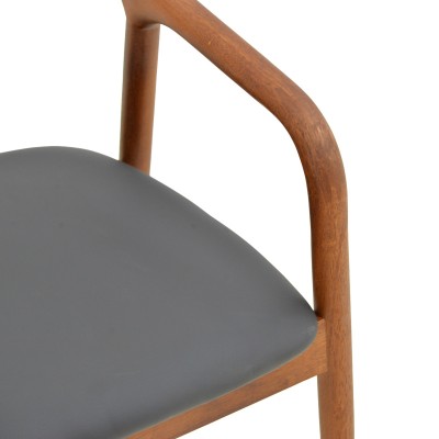 Πολυθρόνα Hogie pakoworld rubberwood καρυδί- μαύρο pu μαξιλάρι 61x60x76εκ | 2 τμχ